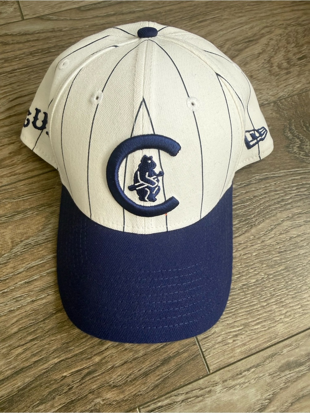 92. Chicago Cubs New Era 9FORTY Pinstripe Snapback Hat Navy White